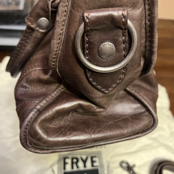 Purse - Picture 2 of 3